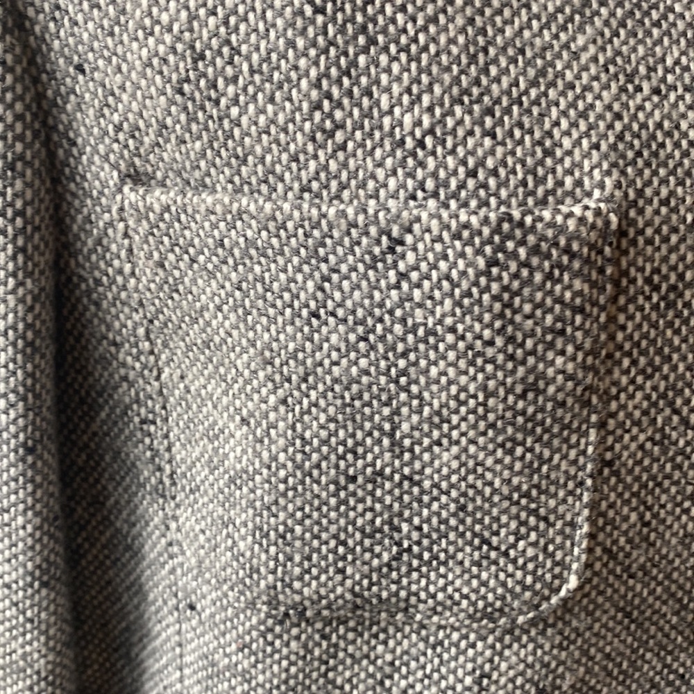 PRE-OWNED WOMEN’S SHORT TWEED JACKET - Picture 5 of 12